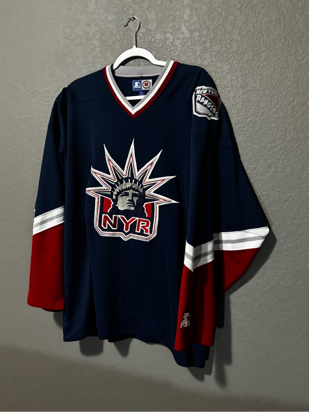 VINTAGE STARTER Navy and Red NYR Statue of Liberty Hockey Jersey